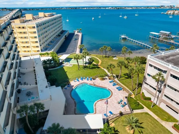 100 Bluff View Dr APT 208A, Belleair Bluffs, FL 33770