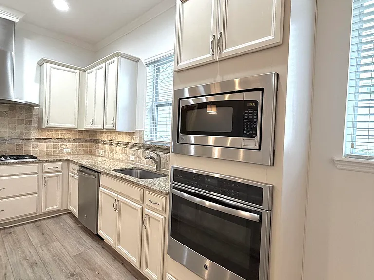 187 Southern Oak Dr — Photo 17
