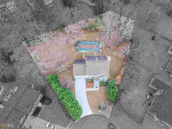 3rd image of 742 Calico Ln
