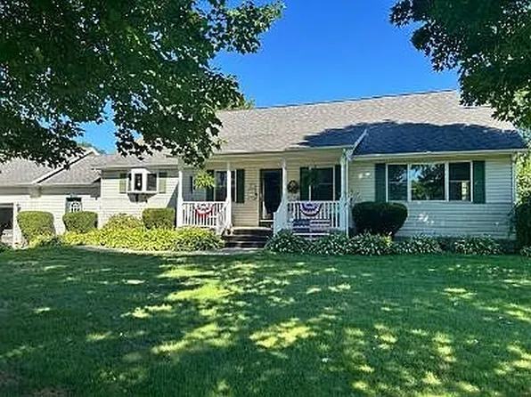 6003 Teller Rd, Girard, PA 16417
