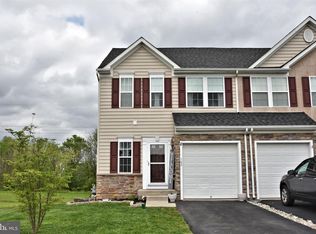 142 Fawn Dr, Gilbertsville, PA 19525