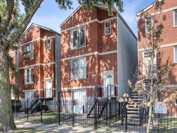 3010 W Flournoy St #3, Chicago, IL 60612