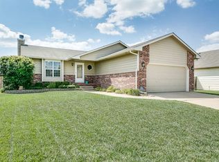 10415 W 35th St S, Wichita, KS 67215