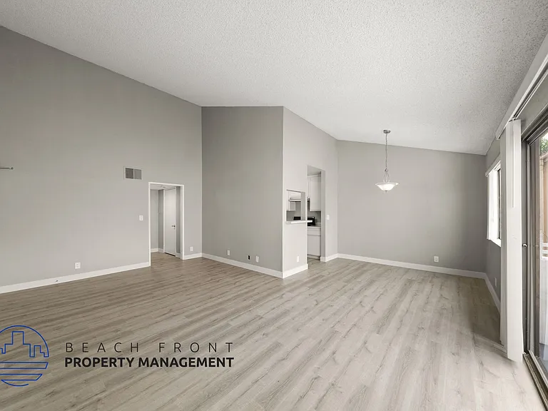 3223 Bagley Ave. — Photo 21