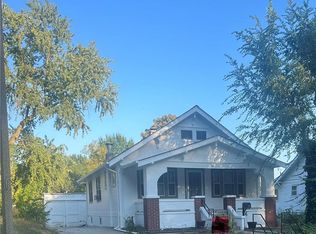811 S Crysler Ave, Independence, MO 64052