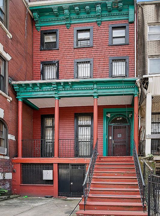 1st image of 1354 Pacific St Unit Townhouse