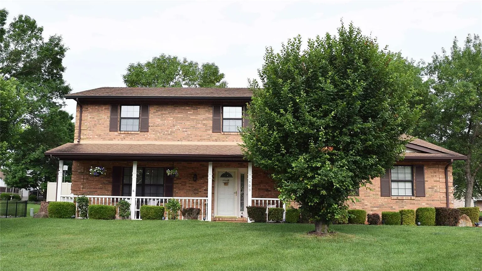 409 Springwood Dr photo 1