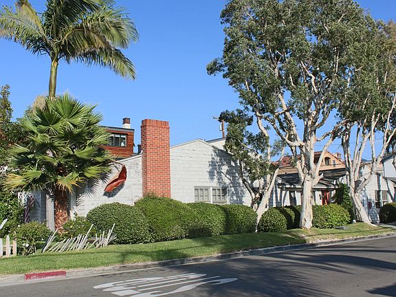 4th image of 600 Acacia Ave