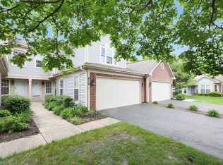 876 Dandridge Ct, Elgin, IL 60120