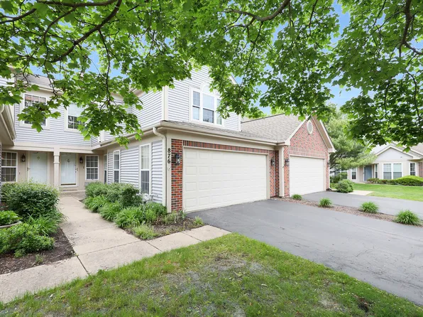 876 Dandridge Ct, Elgin, IL 60120