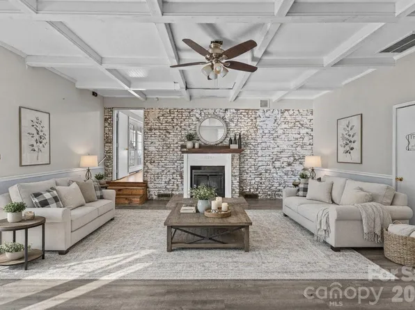 117 Robinson Ave, Matthews, NC 28104