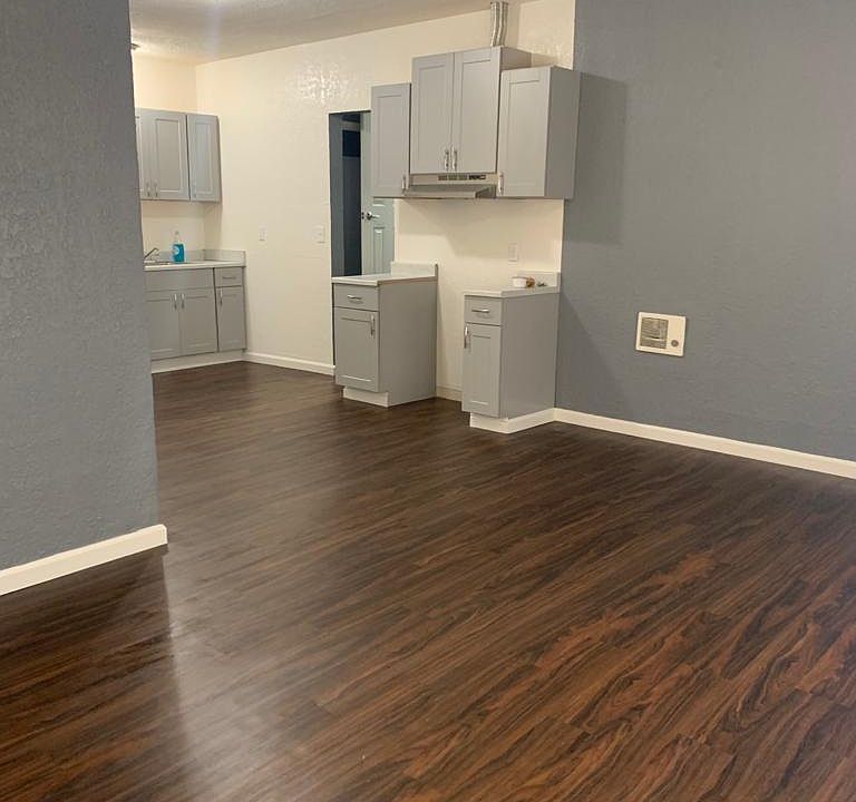 1st image of 2696 Havenscourt Blvd #1