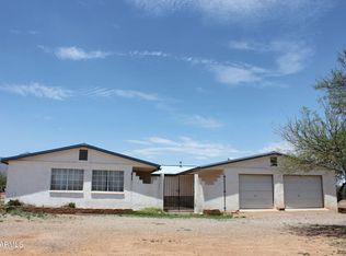 6217 S Natoma Trl, Hereford, AZ 85615