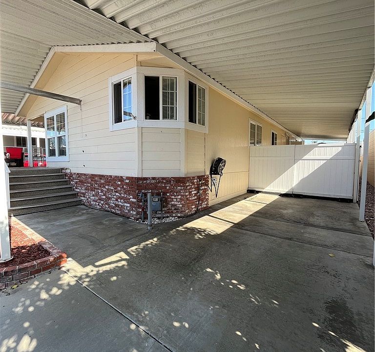 16444 Bolsa Chica St Huntington Beach, CA, 92649 Apartments for Rent