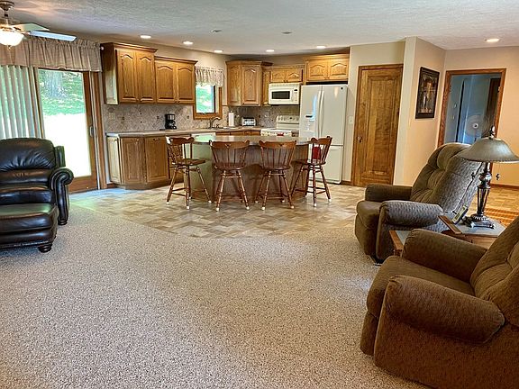 4th image of 15494 Township Road 464