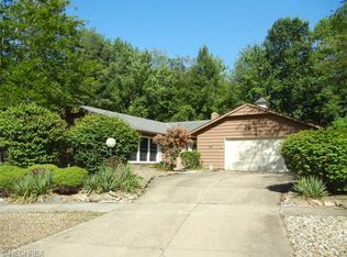 17587 Ridge Creek Rd, Strongsville, OH 44136