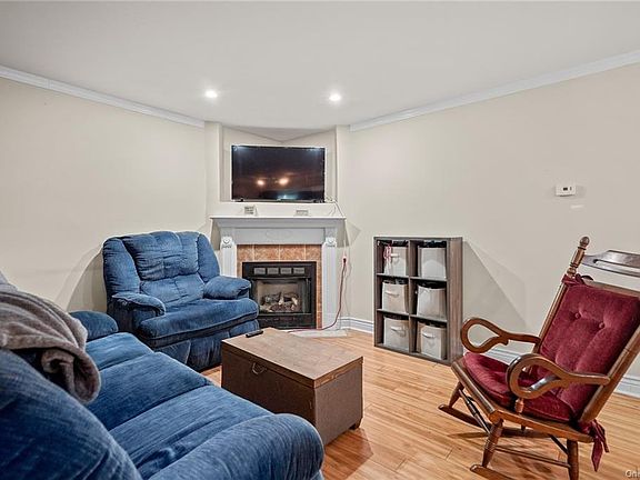 4th image of 5 Windsor Mews