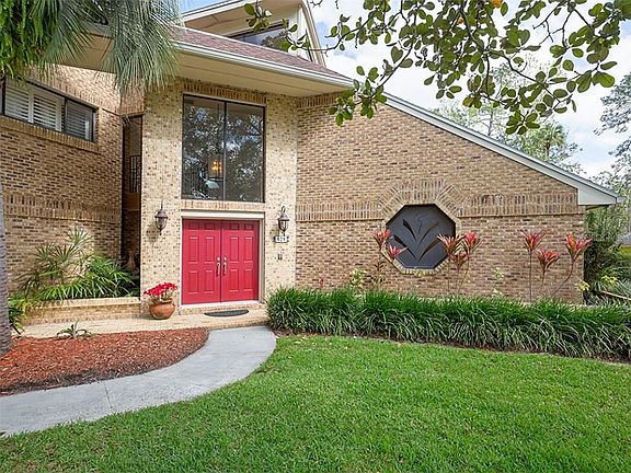 4th image of 425 Wild Oak Cir