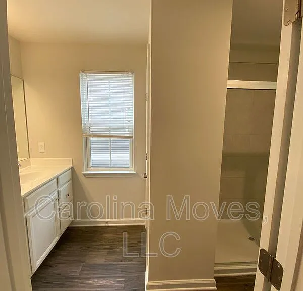 8 Willomere Way — Photo 17