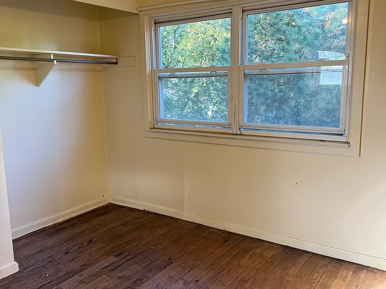 32620 Montcalm Ct — Photo 8