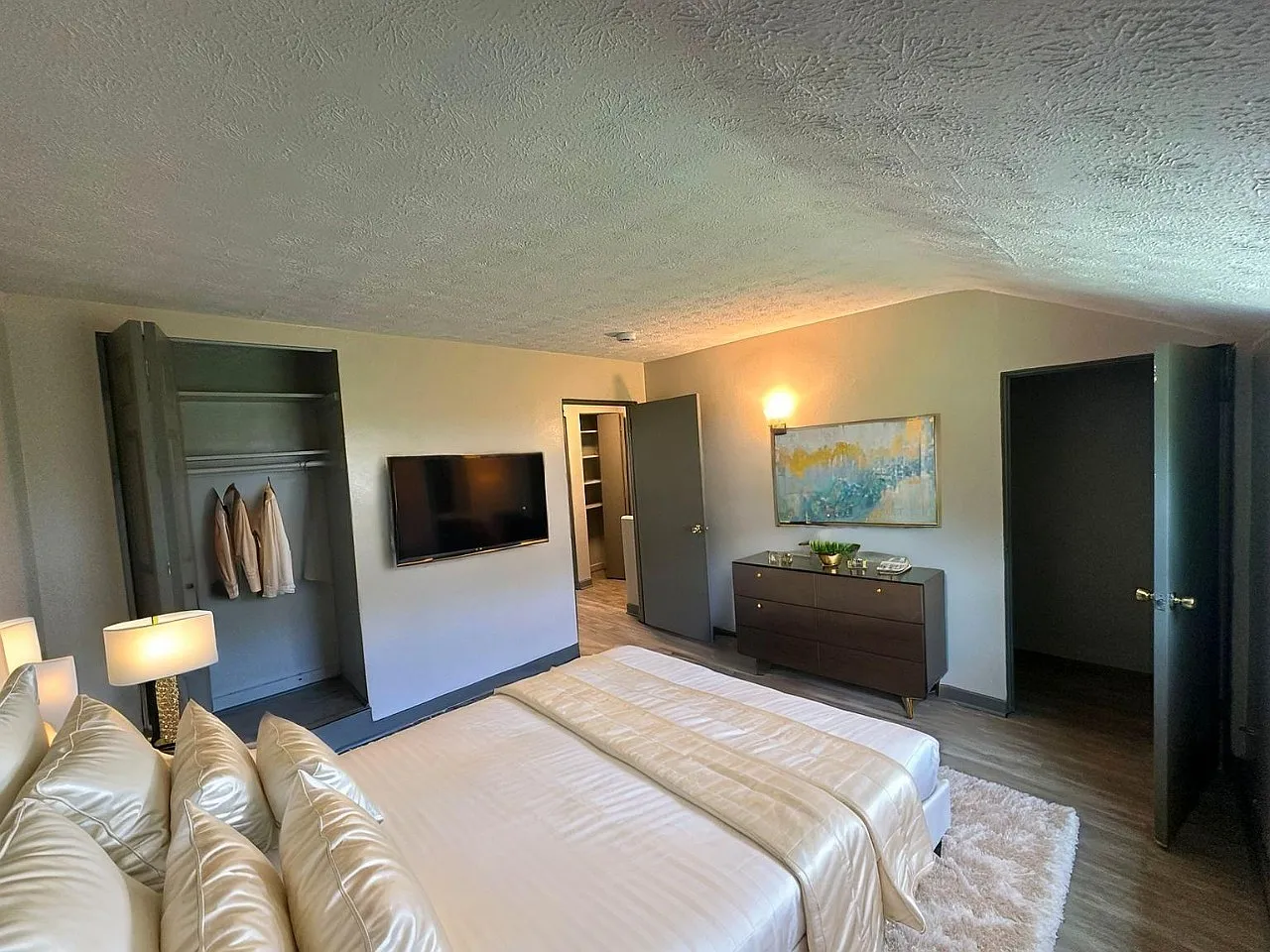 2 bed, $1,450 — Photo 3