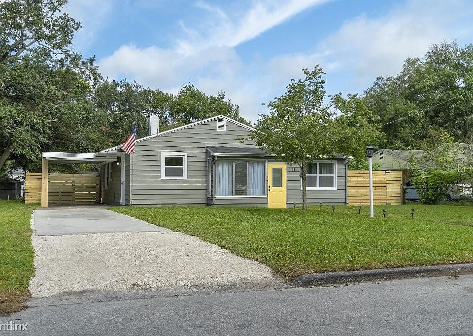 1st image of 7314 N Dartmouth Ave #R
