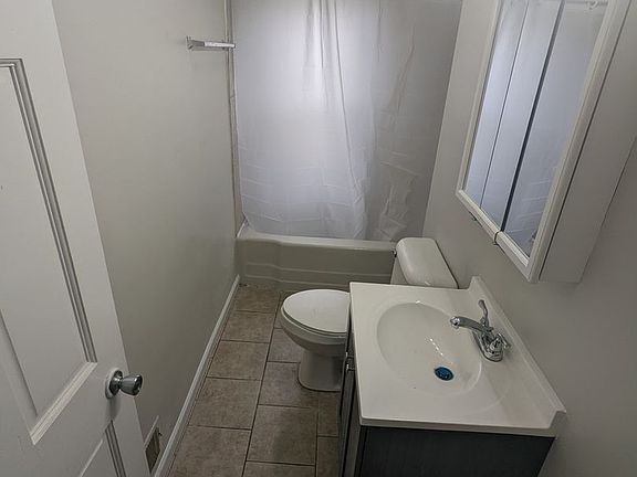 2nd image of 1943 W 14th Ave APT 1