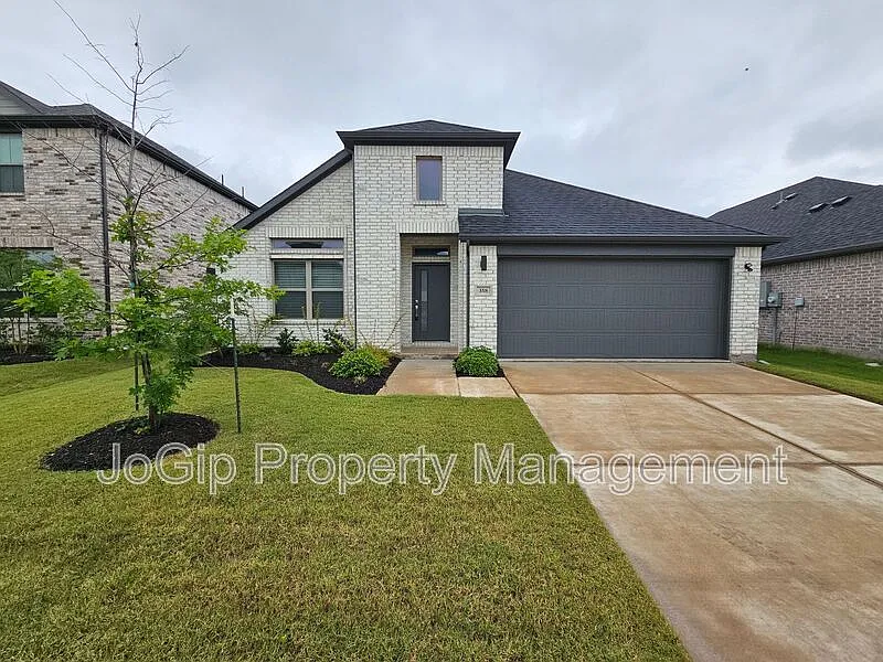 Building Photo - 358 Rockstream Dr