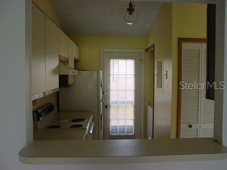 3rd image of 95 Silver Park Cir