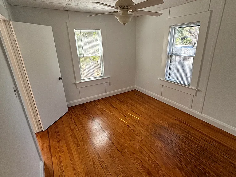 1775 Bay St — Photo 19