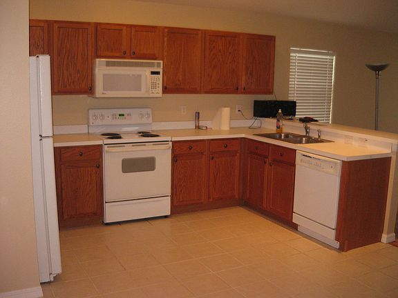 4th image of 31316 Triborough Dr