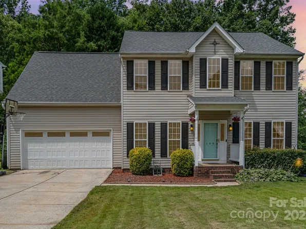 108 Shade Tree Cir, Fort Mill, SC 29715