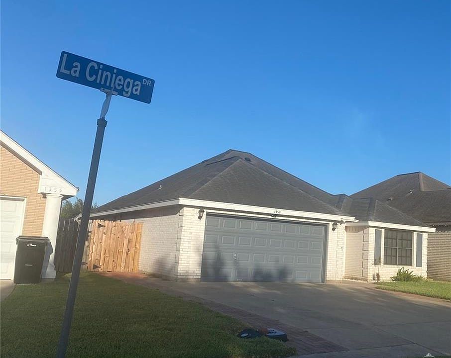 1st image of 1359 S La Ciniega Dr