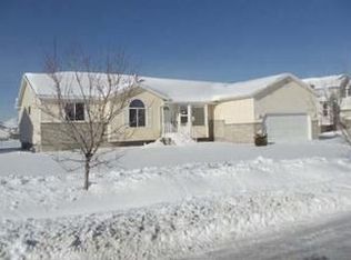 2746 S Camron Glen Dr, Magna, UT 84044