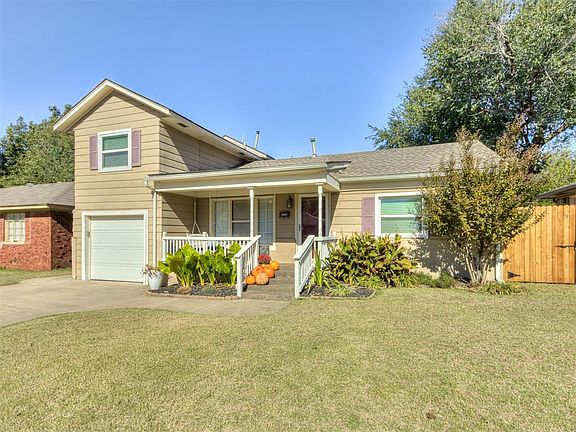 2nd image of 1829 Churchill Way
