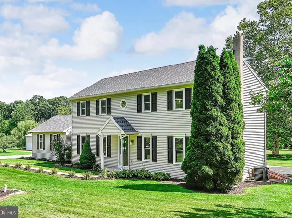 21 Stony Ridge Dr, Mertztown, PA 19539