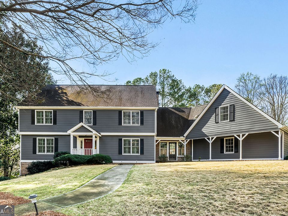 1st image of 2108 Forestglade Dr