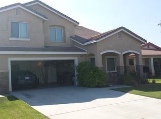 30425 Pine Creek Dr, Menifee, CA 92584