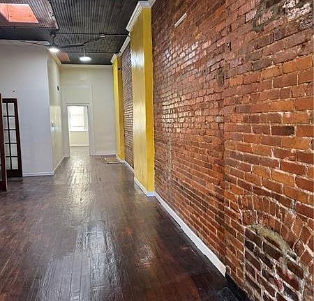 5th image of 138 Edgewood Ave NE