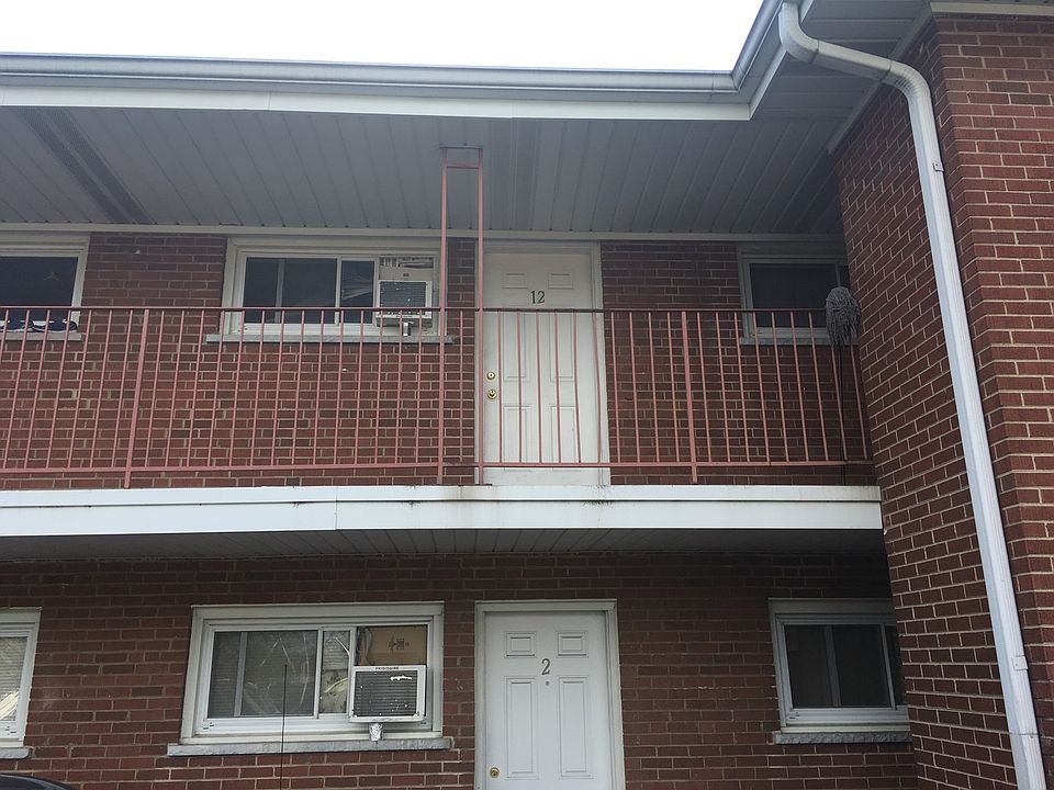 2nd image of 1115 E Algonquin Rd APT 12