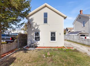 218 E 2nd St, Belvidere, IL 61008