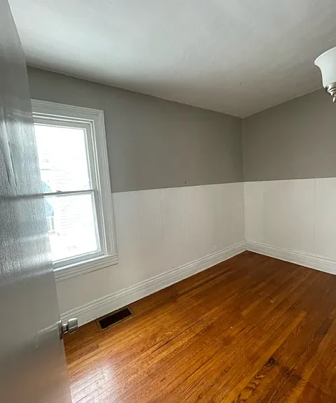 113 Greenwood Pl #1 — Photo 10