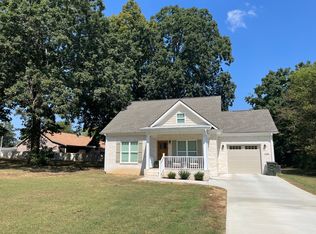 1106 W Pryor St, Athens, AL 35611