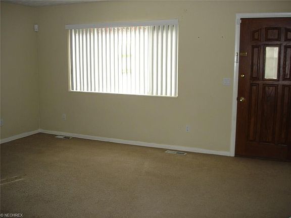 4th image of 555 Kansas Ave