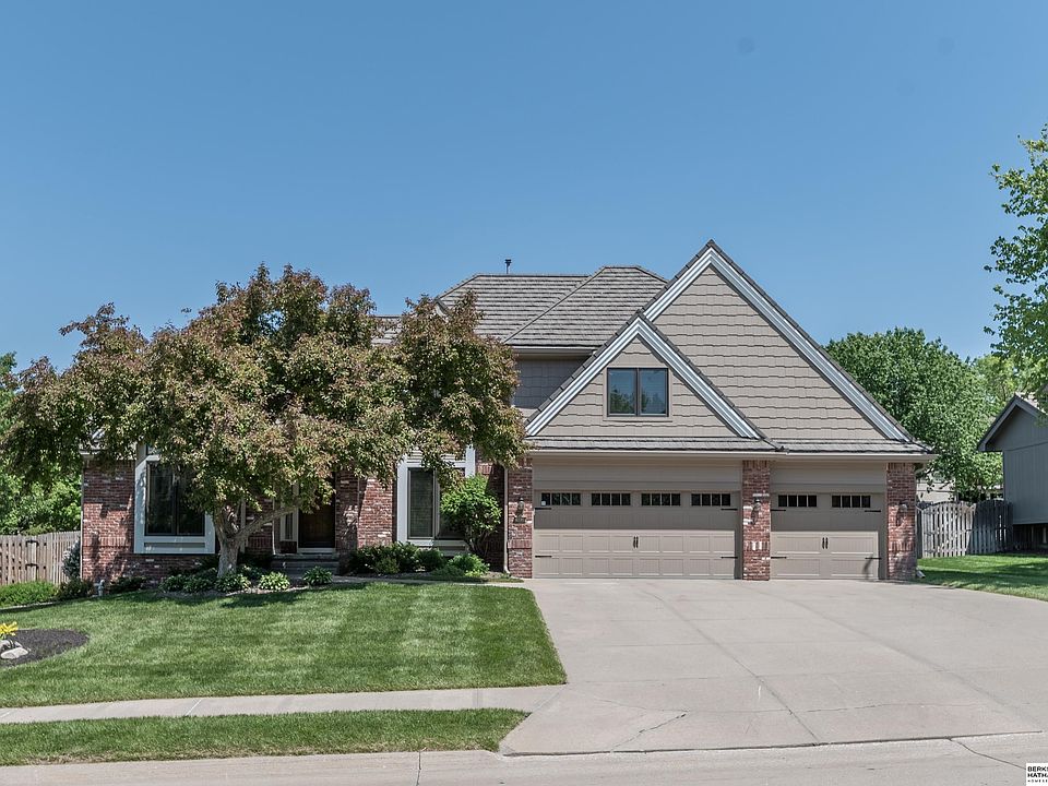 1st image of 16630 Wright Cir