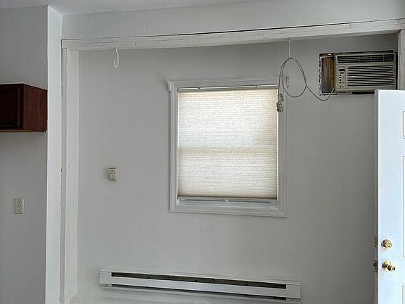 2nd image of 2441 W Berks St #1
