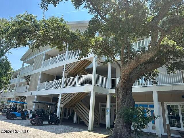 1st image of 5 Merchants Row # 3c
