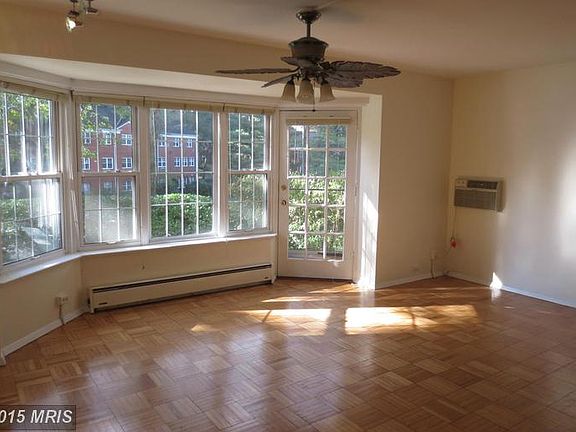 3rd image of 3511 Valley Dr #3511