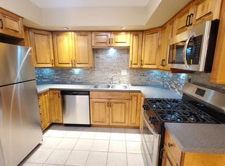 (Undisclosed Address), Des Plaines, IL 60016