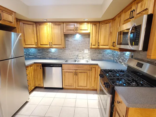 (undisclosed Address), Des Plaines, IL 60016